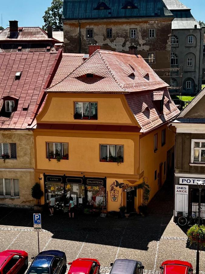 Hotel Dum V Centru Česká Kamenice Exterior foto