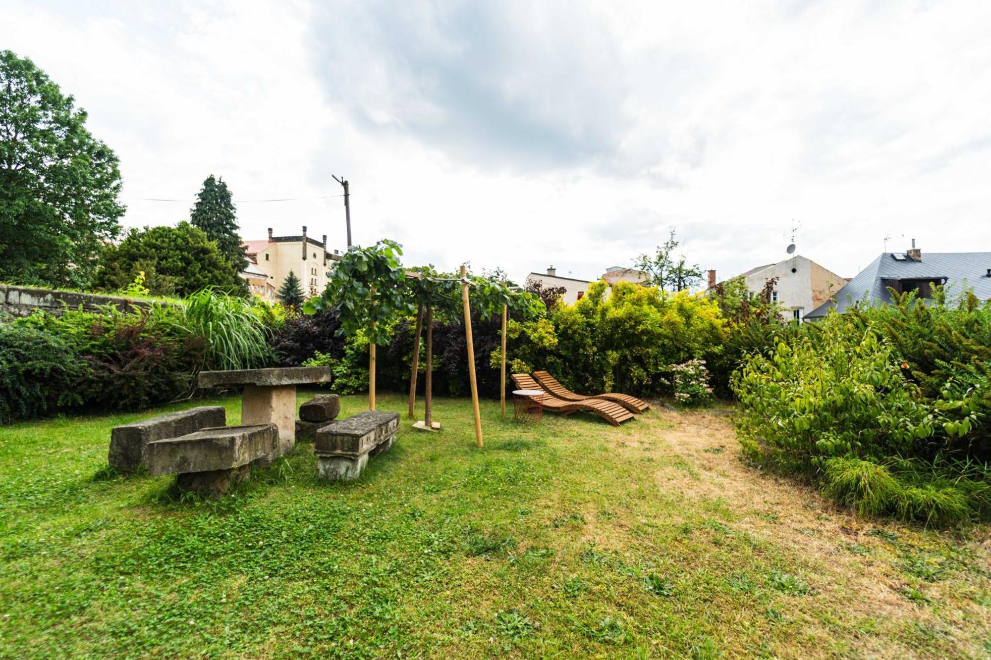 Hotel Dum V Centru Česká Kamenice Exterior foto